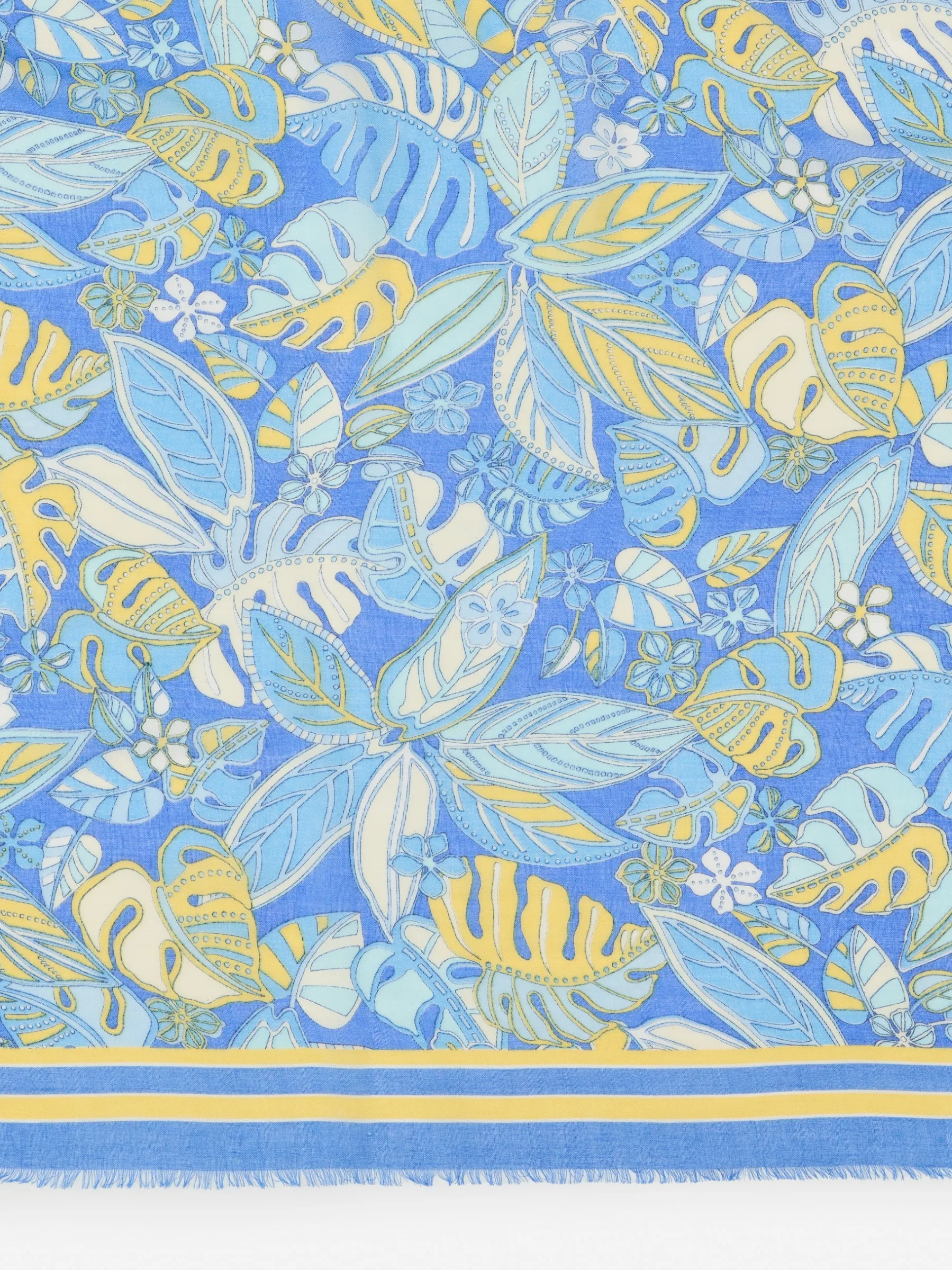 Giselle Scarf In Beach Bouquet Border-J.McLaughlin Hot