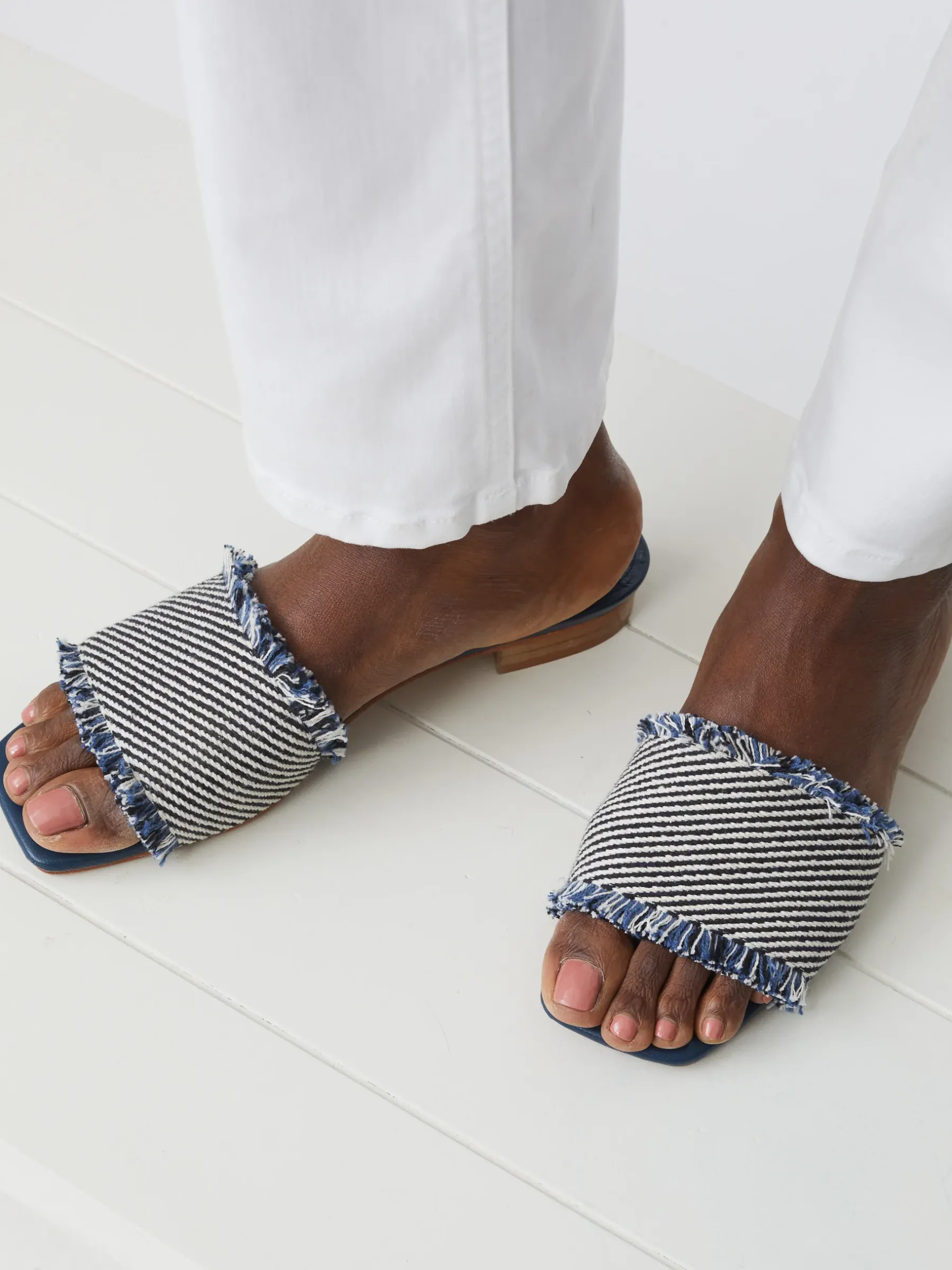 Lile Sandals-J.McLaughlin Hot